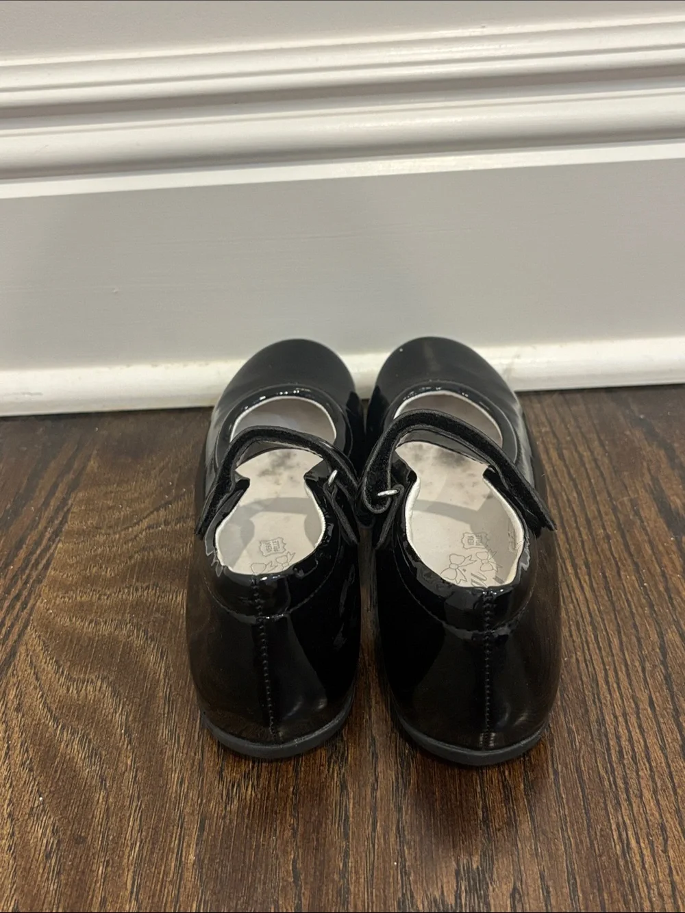 Primigi Girls Black Patent Mary Jane Dress Shoes Size 32